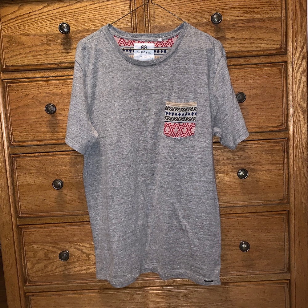 NWOT On The Byas T-shirt (Mens Large)